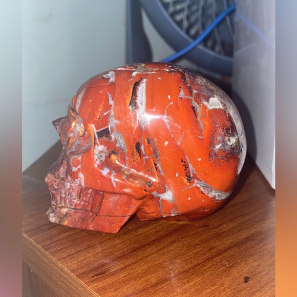 Red Jasper Skull - Picture 3 of 3